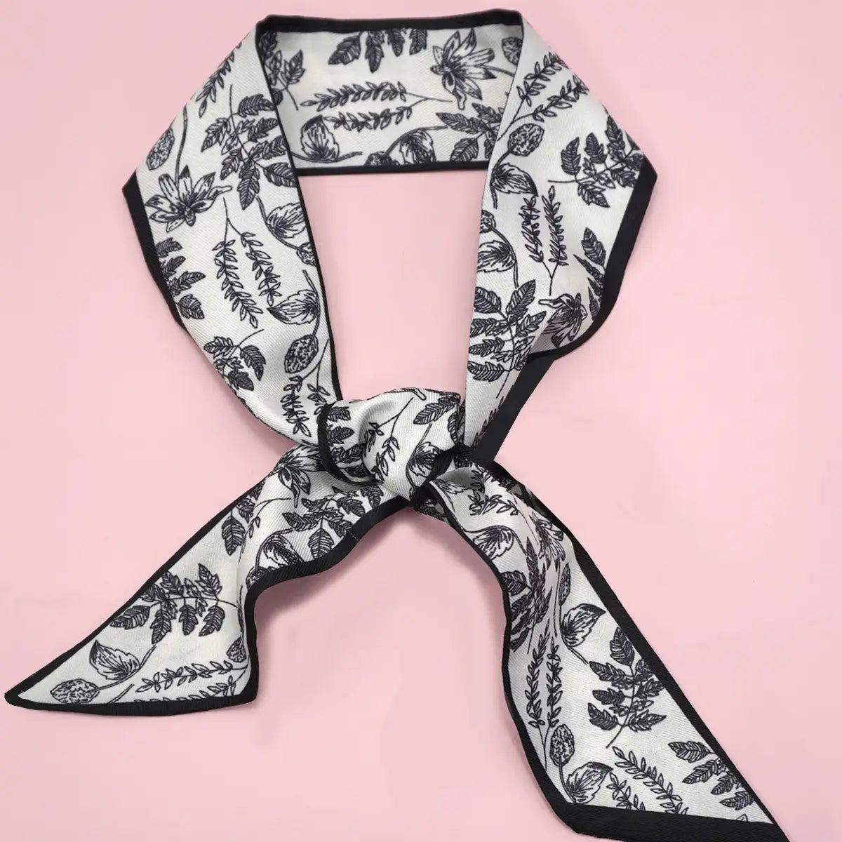 Black and white Skinny Twilly Scarf