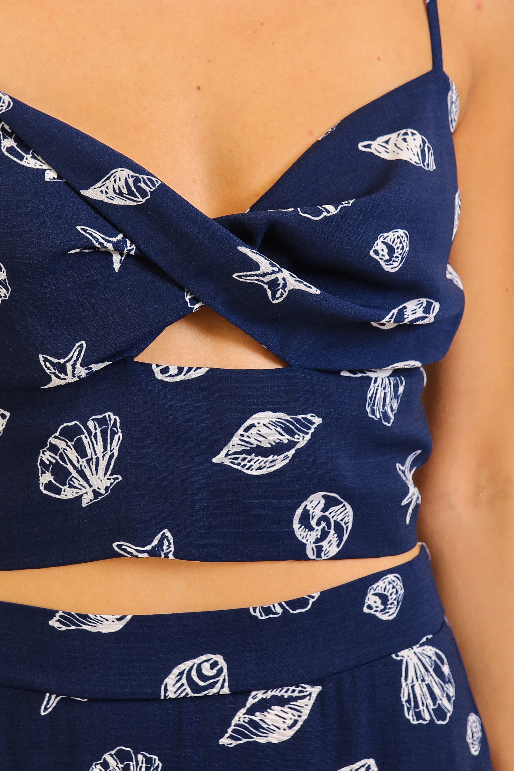 Navy Seashell Print Twist-front Crop Top