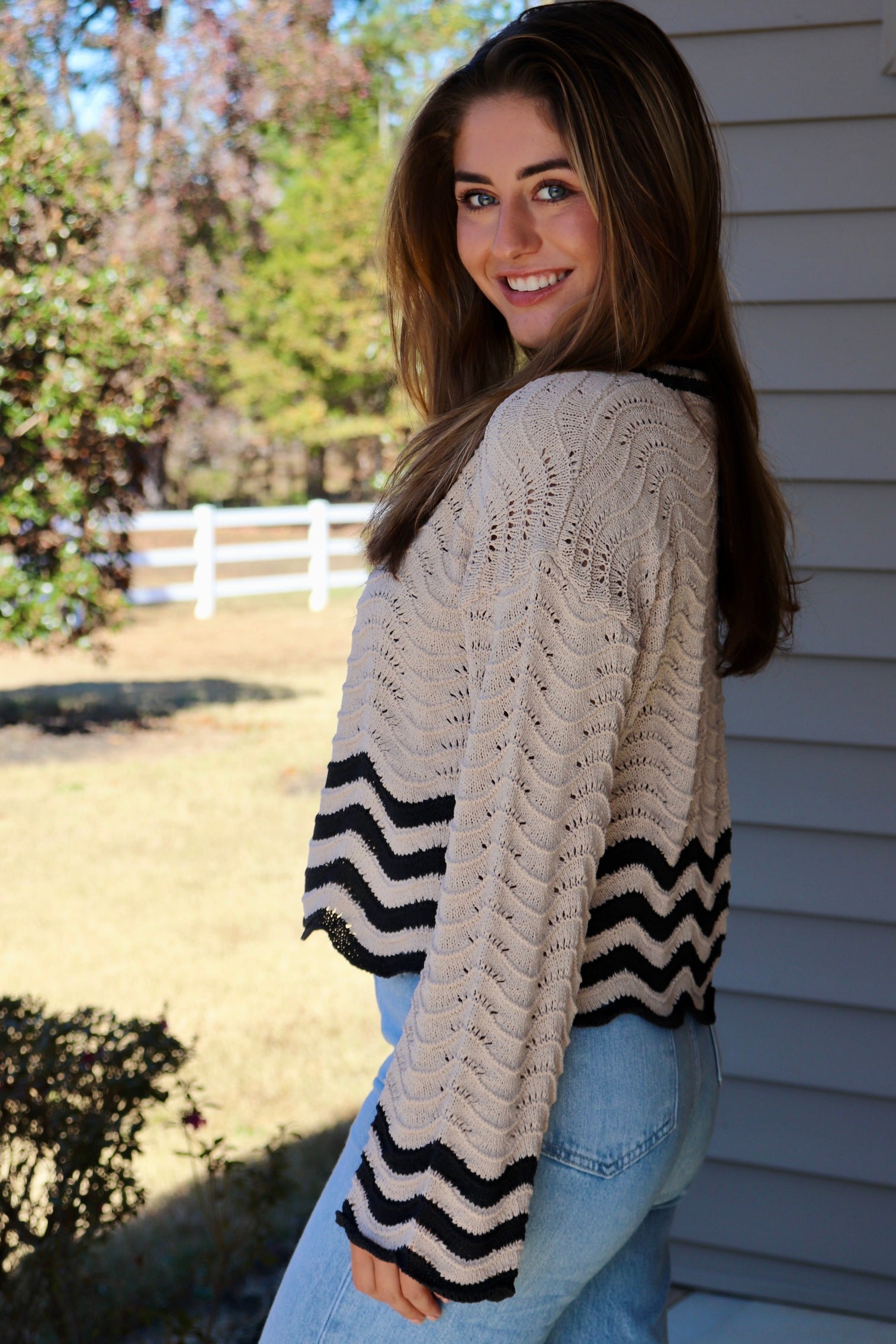 Scallop Edge Black/Sand Sweater