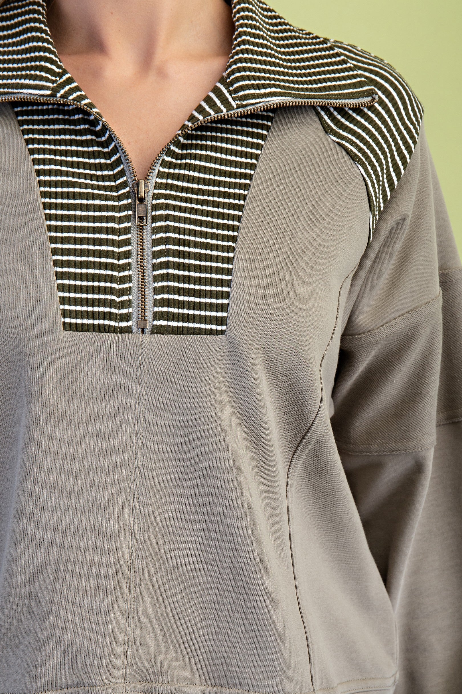 Olive & striped 1/2 Zip Sweatshirt