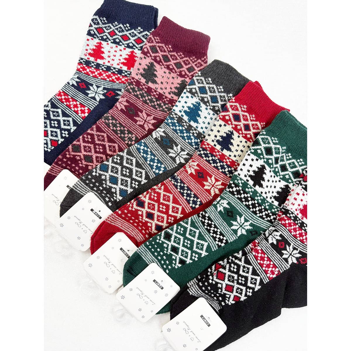 Christmas Tree Cozy Cabin Socks