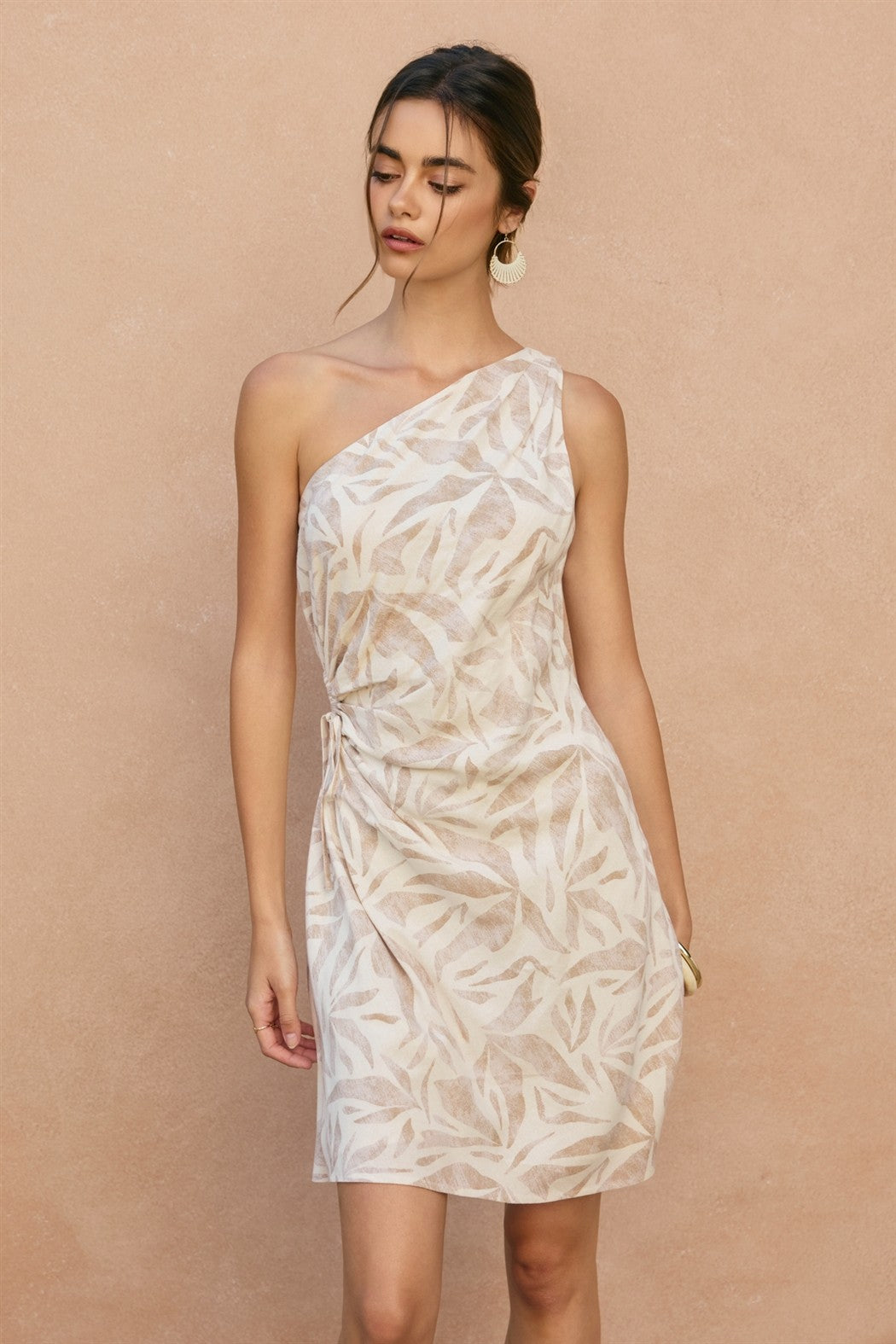 Cream & Taupe One-Shoulder Tropical Print Mini Dress