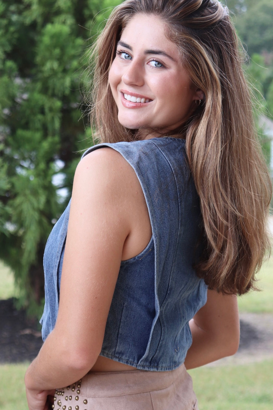 Cropped Denim Vest 