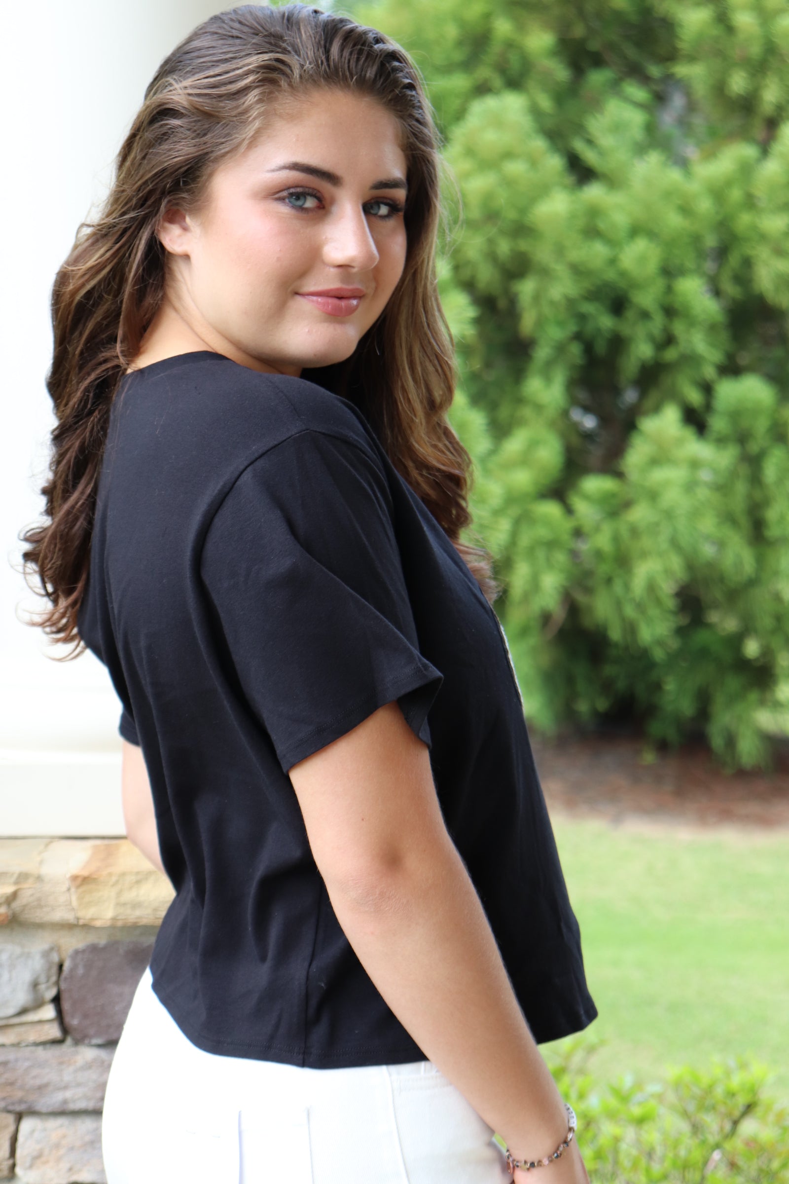 black cropped tee sequin tiger